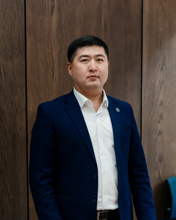 Arman Akhmetov